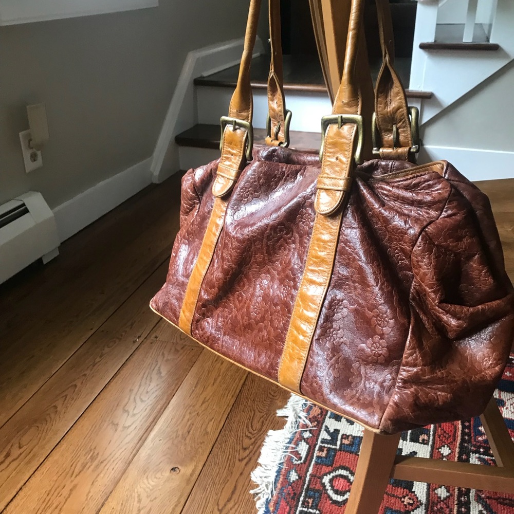 Jisu Leather Tote Bag